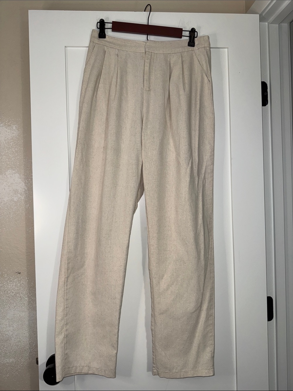 PrettyLittleThing Women’s Cream Straight Trousers Sz 6 wide leg minimalist